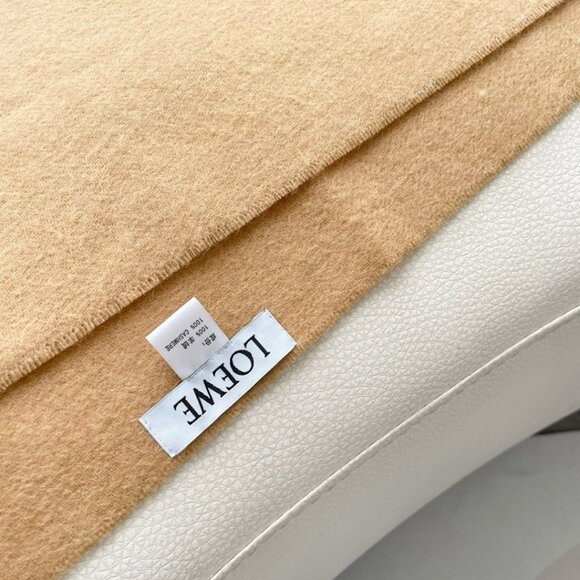 Loewe logo Scarf - Picture 7 of 7
